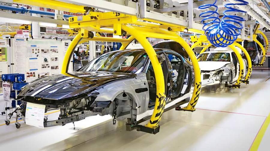 The Evolution of Automobiles: From the Earliest Models to the Future of Mobility
