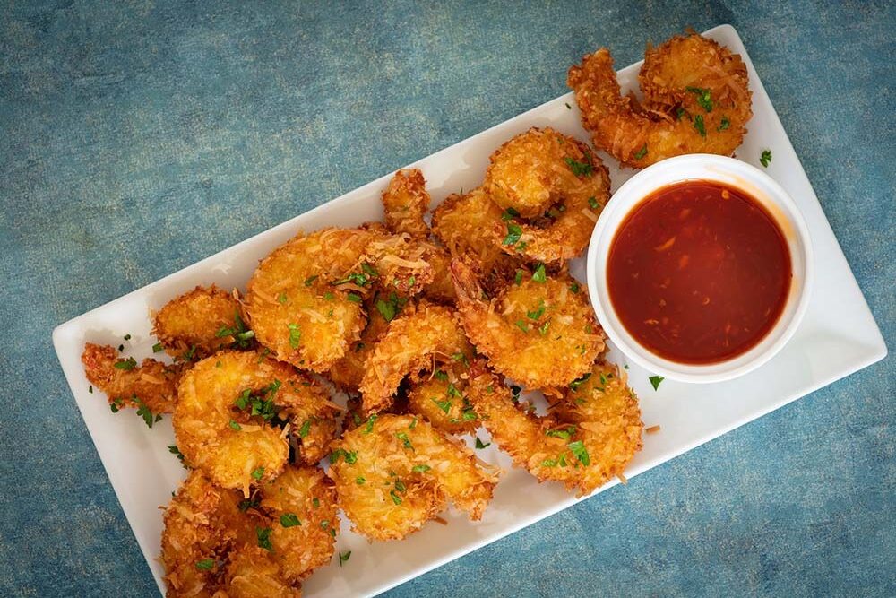 How to Make a Coconut Shrimp with Sriracha-Mayo Sauce