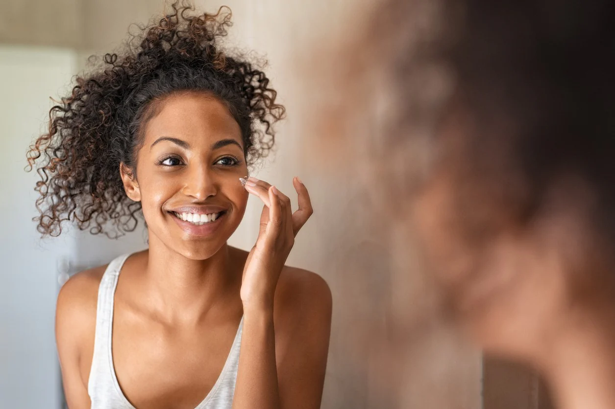 Skincare Routine For 25-Year-Olds: An Unsafe Time for Your Skin